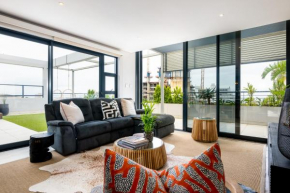 Luxurious Umhlanga Penthouse Beacon Rock 323 with Inverter